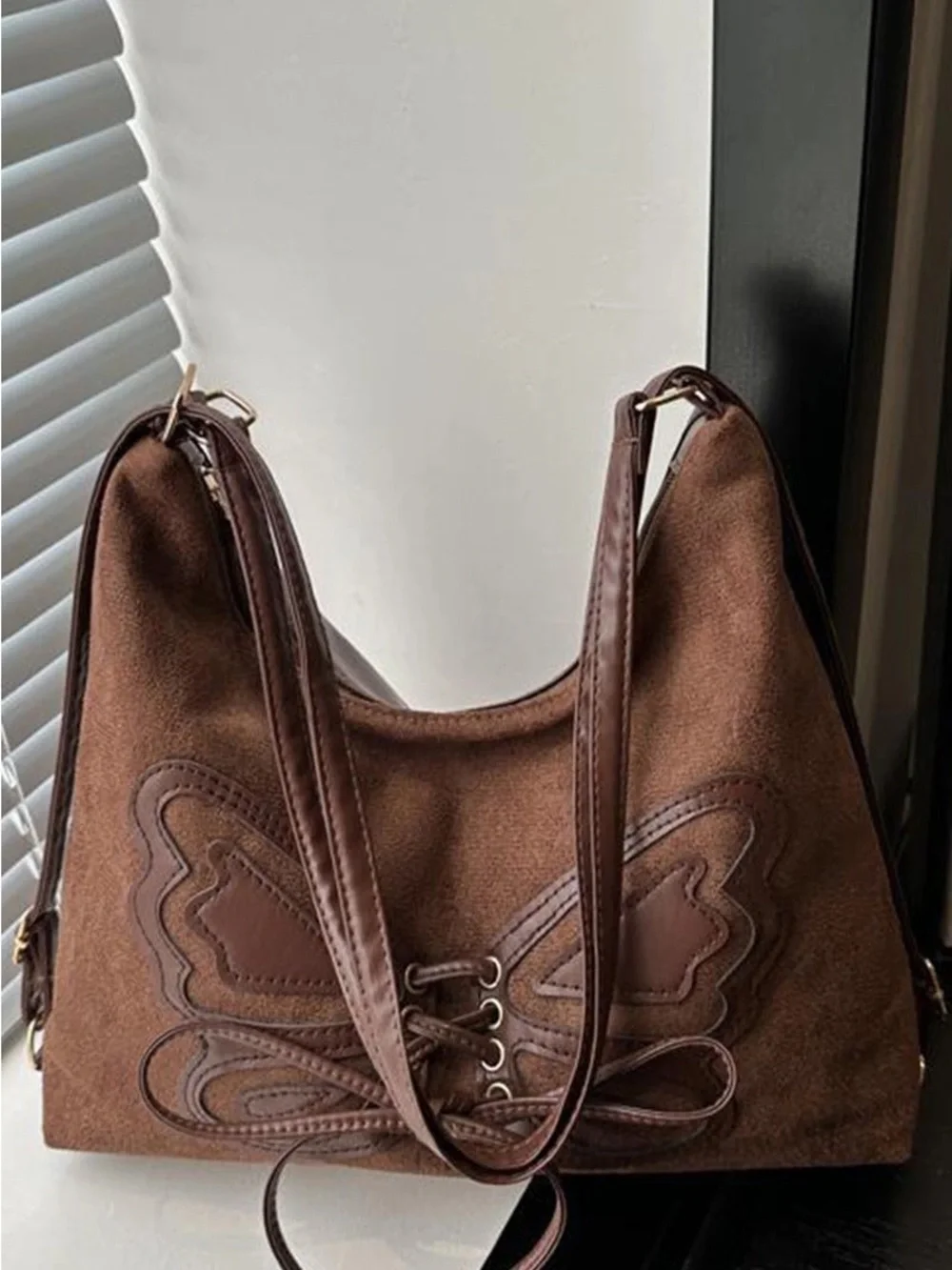 NWT Brown Butterfly Accent Shoulder Bag